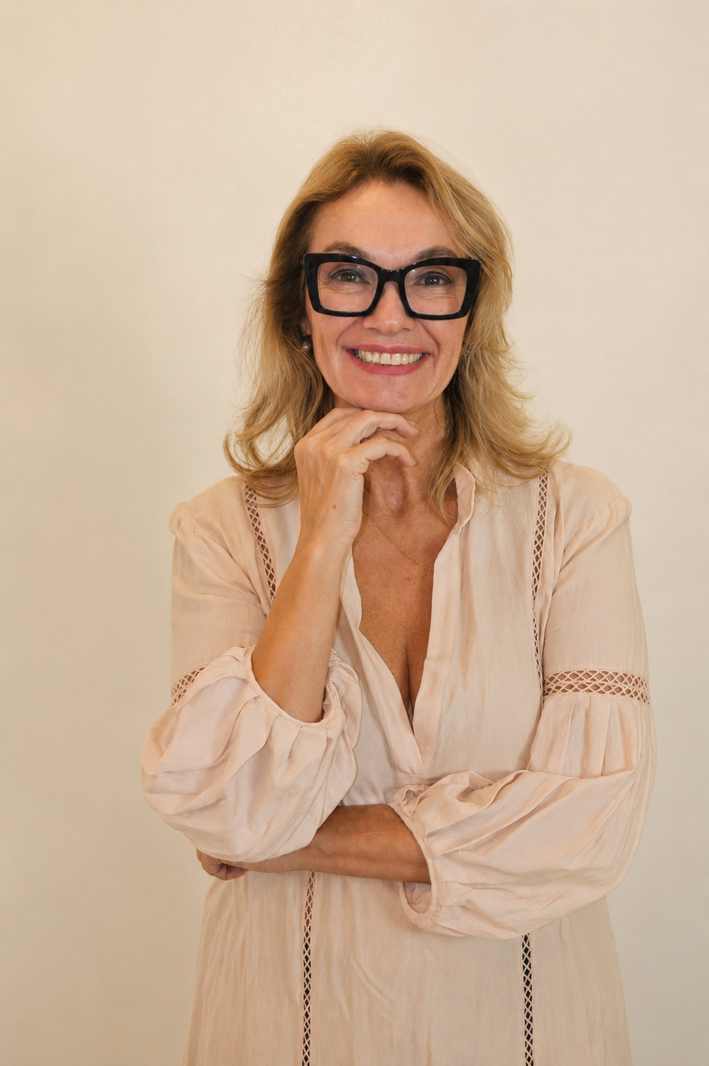Claudia Thirion em retrato profissional